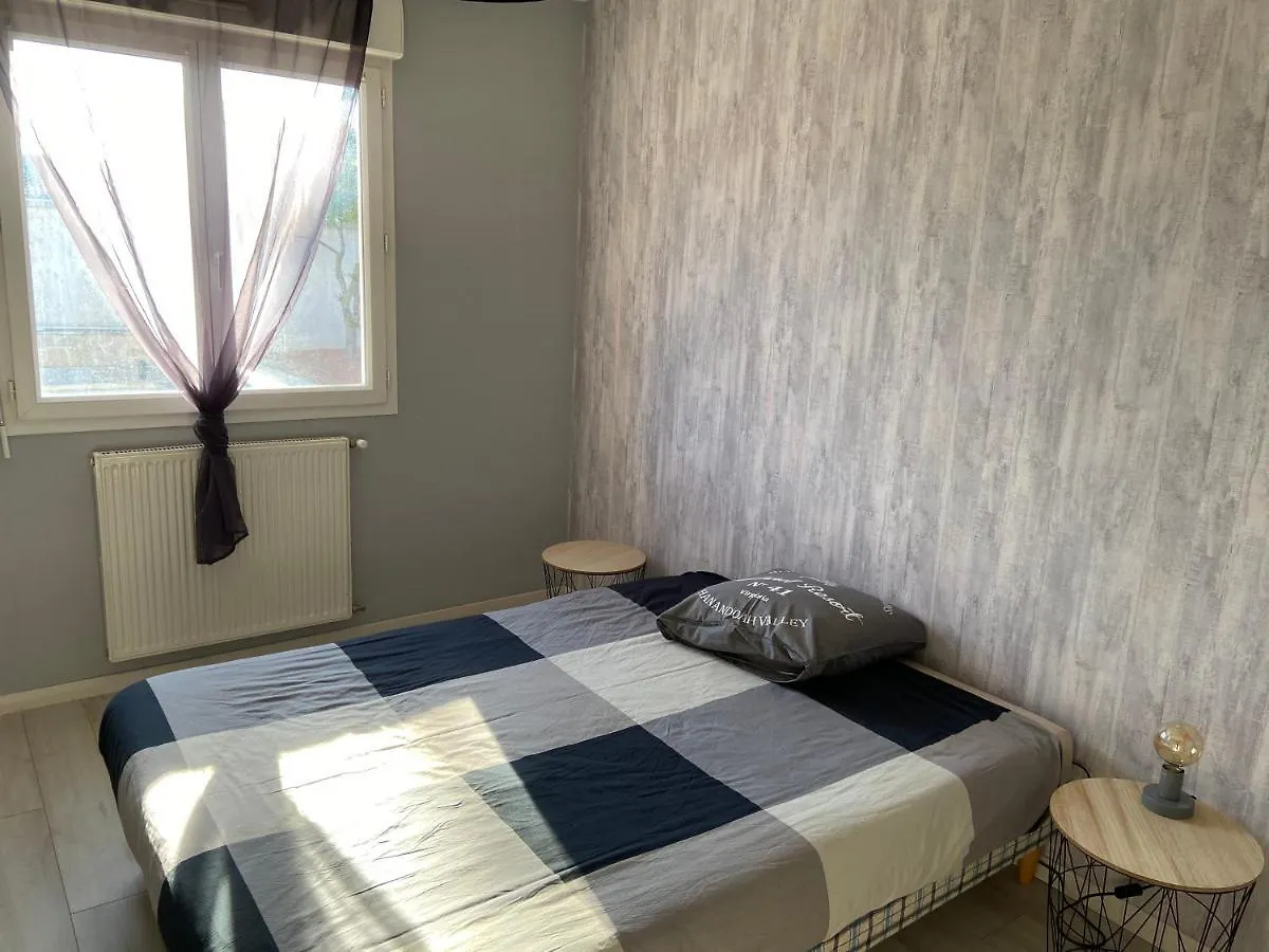 Maison Entiere 4 Lits 8 Pl Avec Jacuzzi Proche Du Safari De Peaugres Anneyron Bed & Breakfast